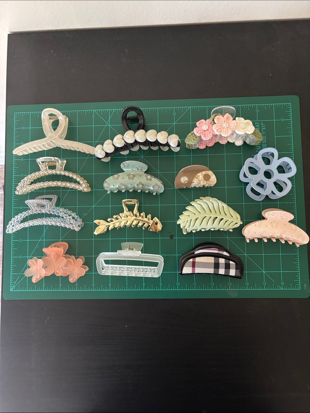 Assorted Women’s Hair Claw Clip Set - Pastel Floral & Neutral Styles